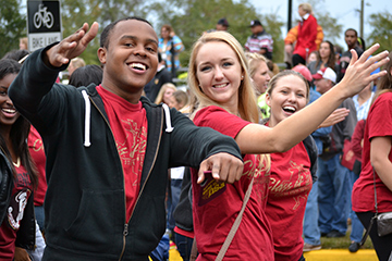 Photo of students at Homecoming parade