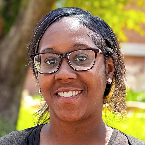 Myesha Smith headshot